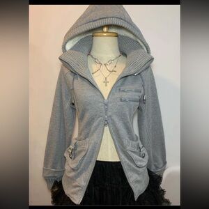 I DO NOT OWN THIS JACKETT!!!! I WANT TO BUY!!!